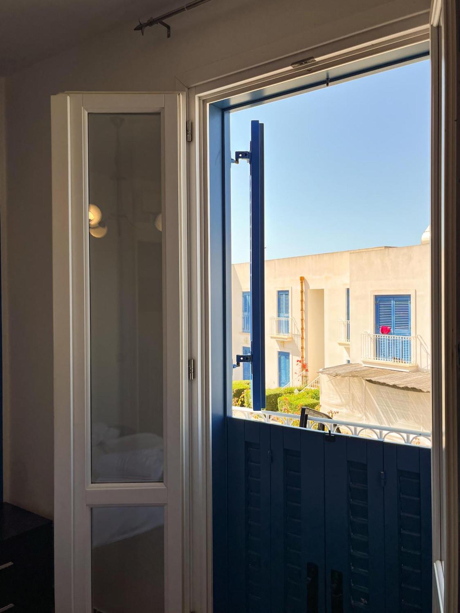Orsola Apartments Favignana Zimmer foto