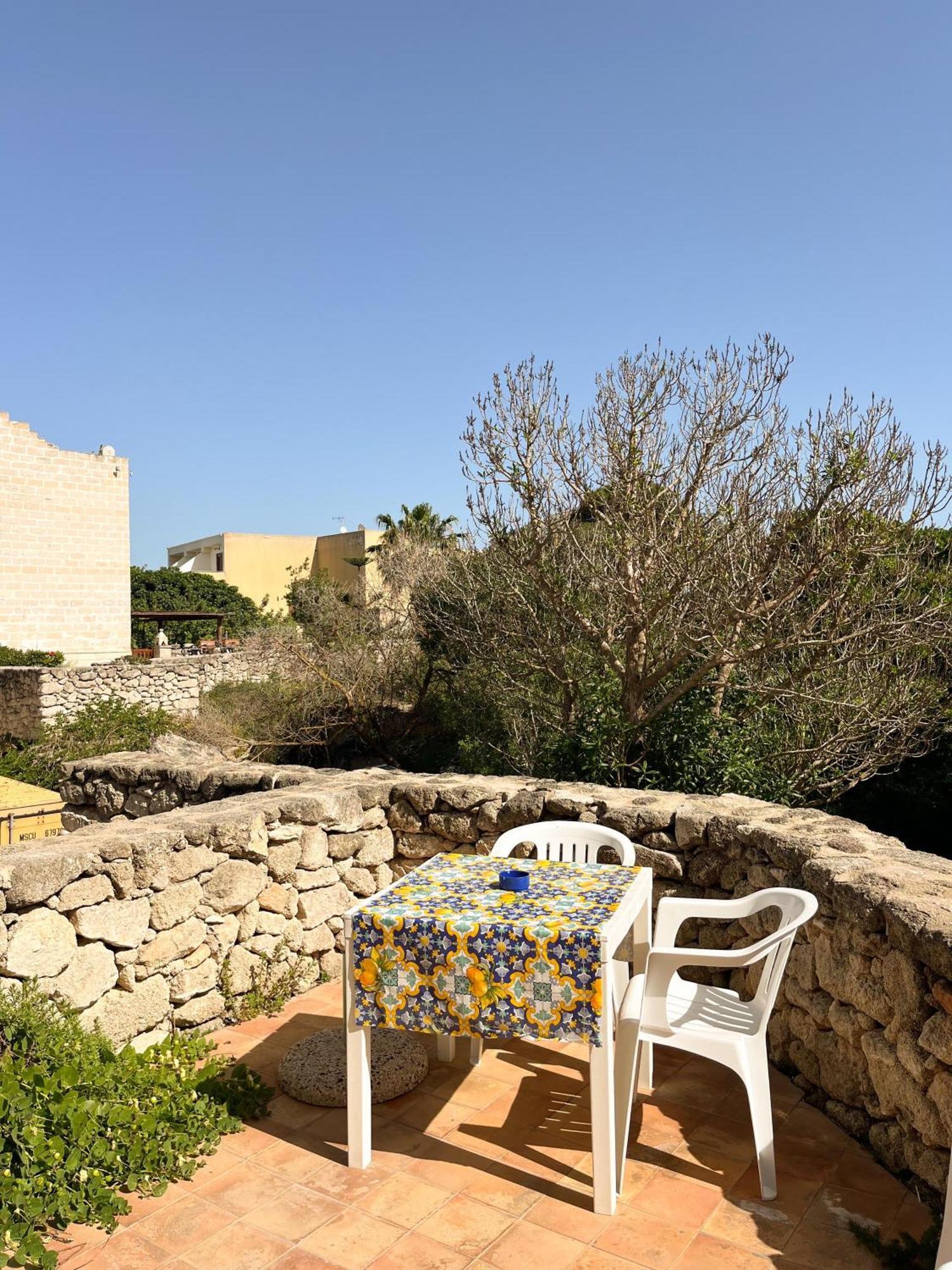 Orsola Apartments Favignana Zimmer foto